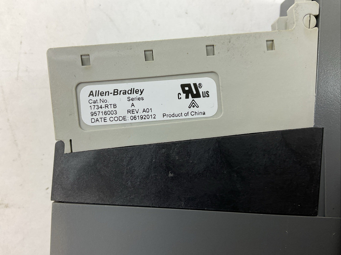 ALLEN BRADLEY 1734-FPD SER B FIELD POWER DISTRIBUTOR 24VDC 120/240VAC 1734-RTB