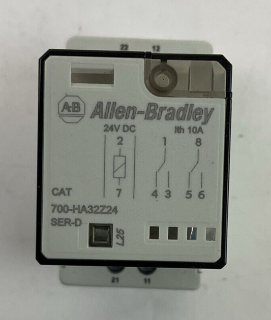 ALLEN BRADLEY 700-HN100 SER D RELAY SOCKET 700-HA32Z24 RELAY 24VDC 10A