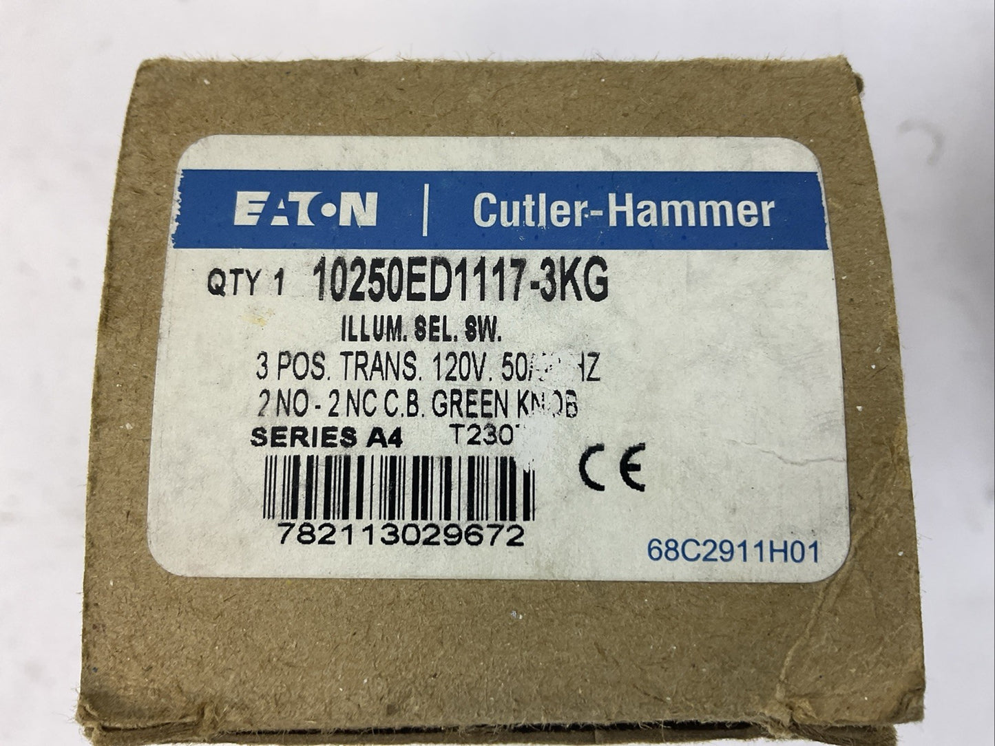 CUTLER HAMMER 10250ED1117-3KG ILLUMINATED SELECTOR SWITCH 3 POS GREEN KNOB 120V