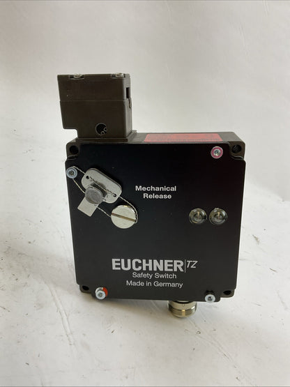 EUCHNER TZ1LE024RC18VAB-C1826 SAFETY SWITCHAC-15 4A 110V DC-13 4A 24V