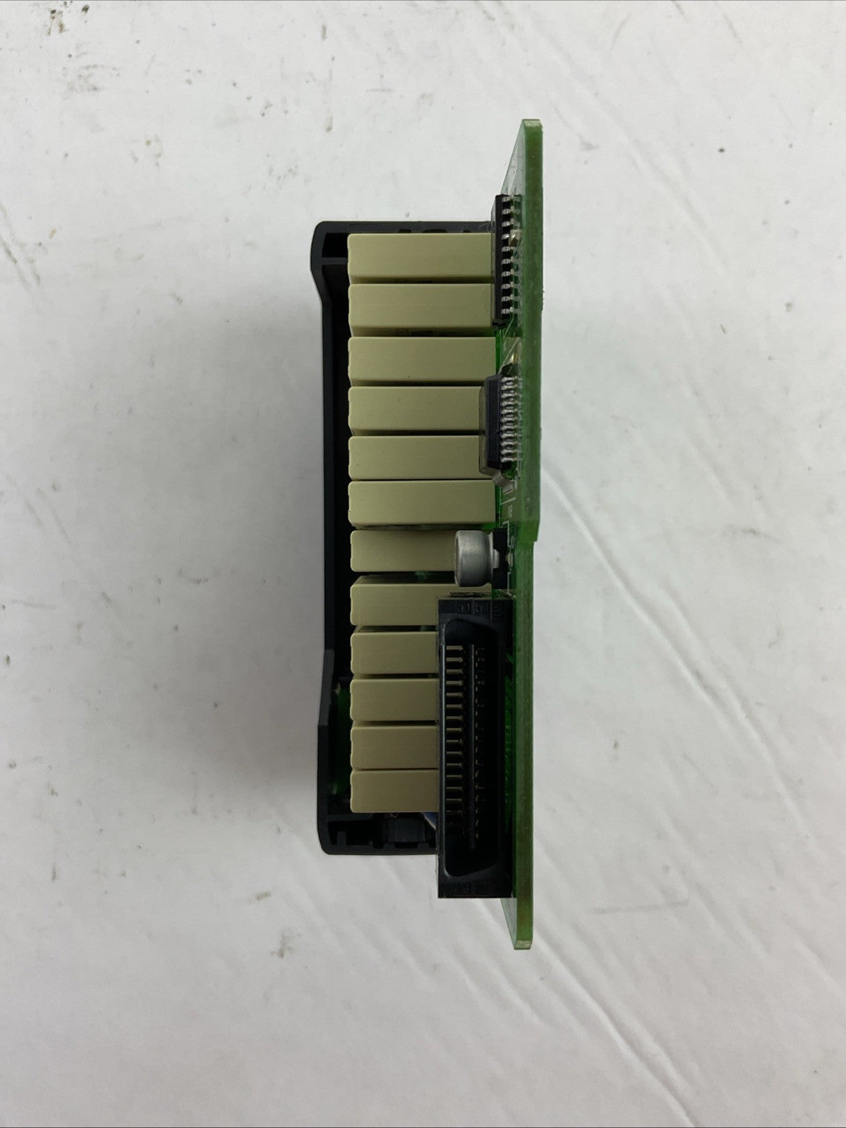 AUTOMATION DIRECT D2-12TR OUTPUT RELAY MODULE