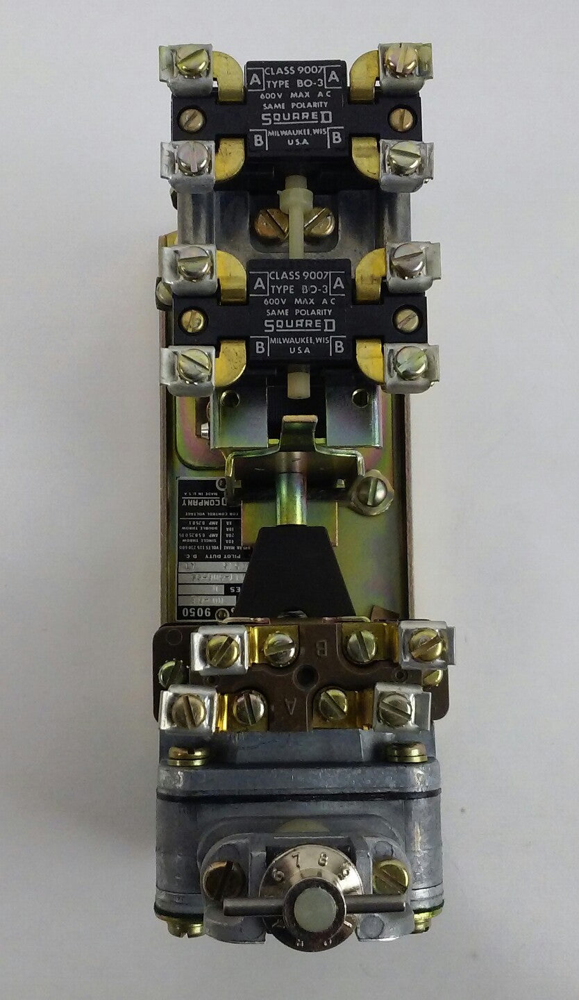 Square D 9050 BO-6E Timing Relay - Class 9050, Type BO-6E, Series D
