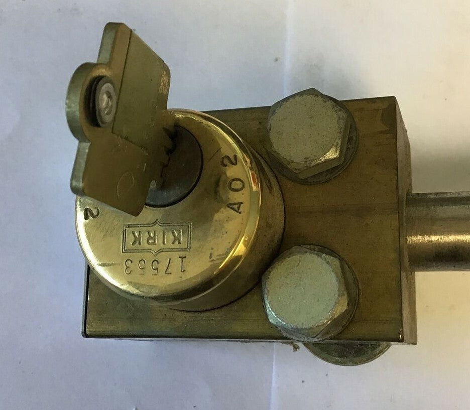 ABB 521599 KEYED LOCK OUT ASSEMBLY ITEM B***LOTOF2***