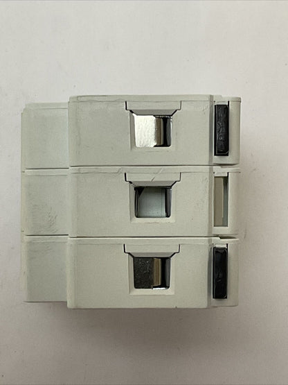 FERRAZ SHAWMUT USCC3 M217522 FUSE HOLDER USE CLASS CC FUSES 600V 30A 200kA