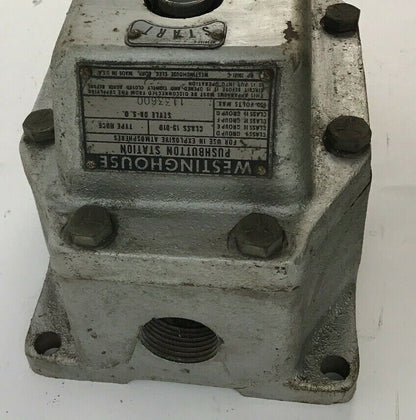 WESTINGHOUSE TYPE HDCE PUSHBUTTON STATION 1133600 CLASS 15-010 600VOLTS