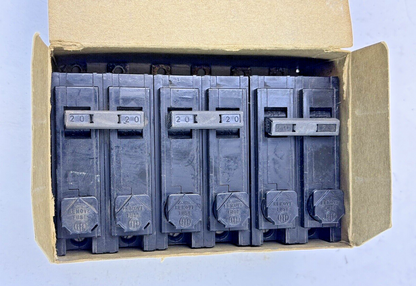 SIEMENS / ITE *BOX OF 3* - CC2B020 - CIRCUIT BREAKER - 2 POLE/277VAC/20A - NEW
