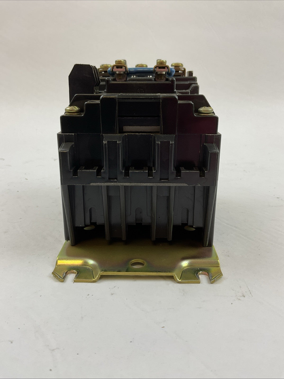 ALLEN BRADLEY 500-B0D93 SER B SIZE 1 CONTACTOR 27A 600VAC 10HP COIL 115-120V
