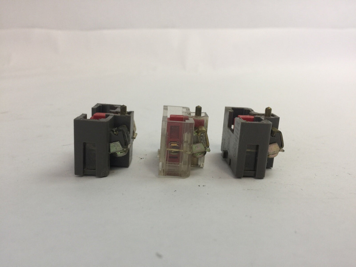 ITE H32XNC CONTACT BLOCK 10A 600VAC (LOT OF 3)