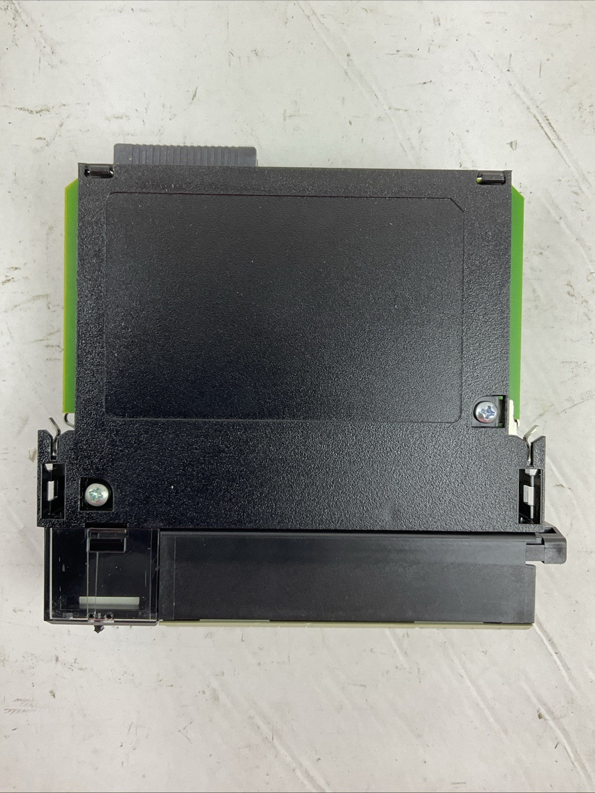 ALLEN BRADLEY 1756-IB32 SER B FW 3.5 CONTROLLOGIX 32 I SINKING POINT MODULE