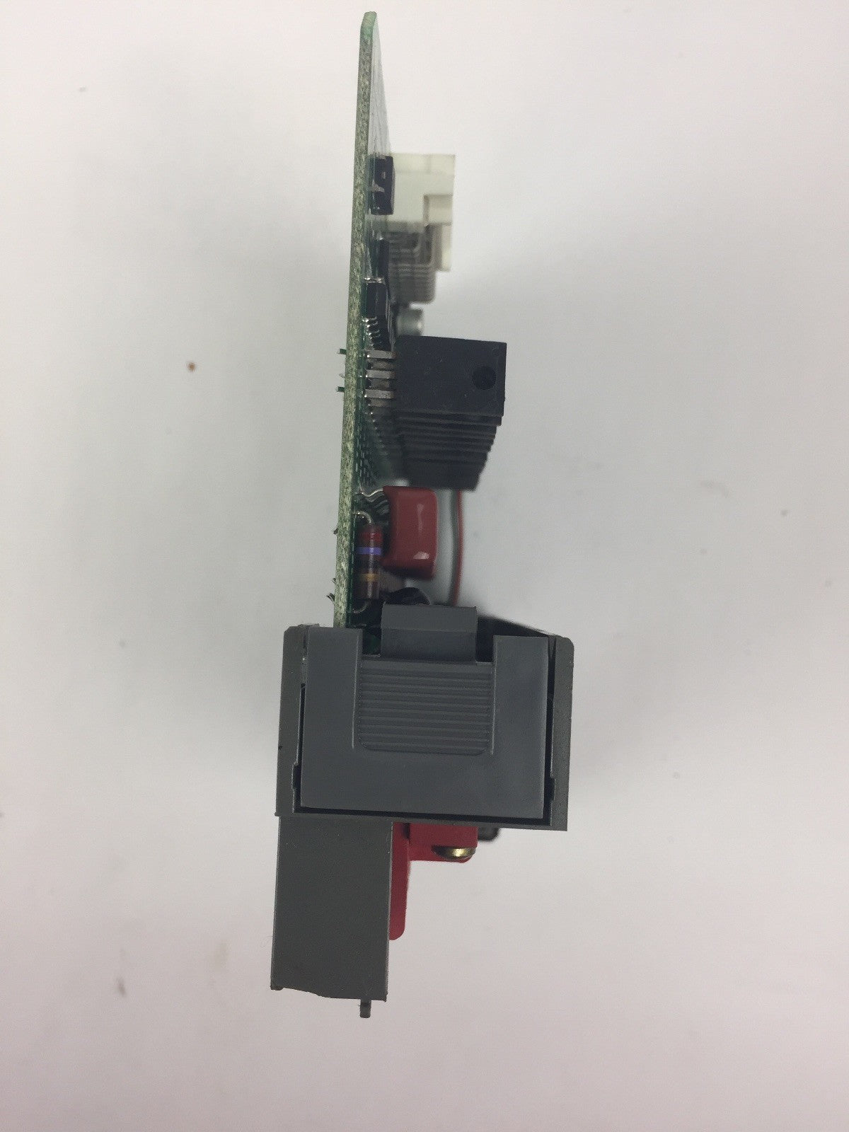 ALLEN-BRADLEY 1746-OA16 SER. D OUTPUT MODULE