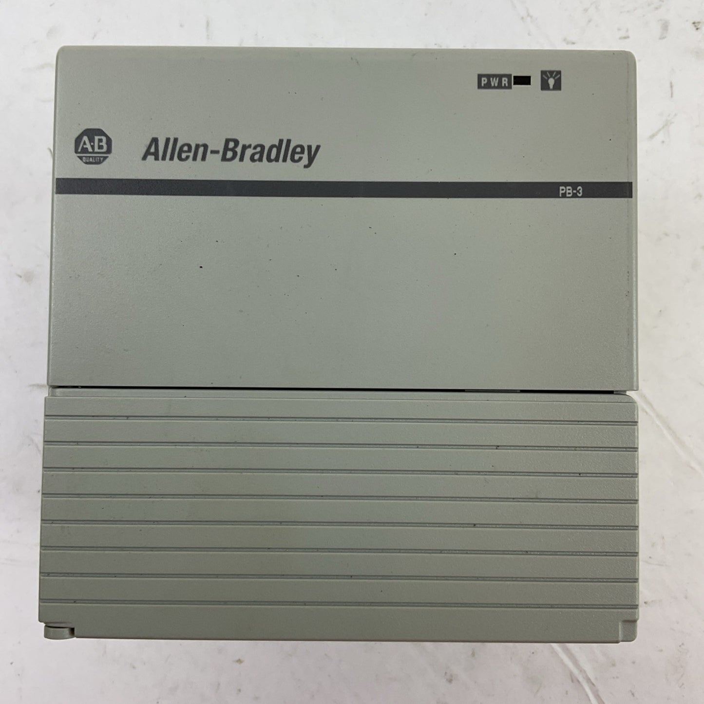 ALLEN BRADLEY 1768-PB3 SER A DIR/REV 10000017086/04 POWER SUPPLY 24VDC