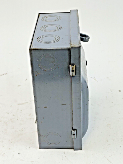WADSWORTH ELECTRIC - 8733N - ENCLOSED SWITCH - 4 POLE, 30A, 240 VAC