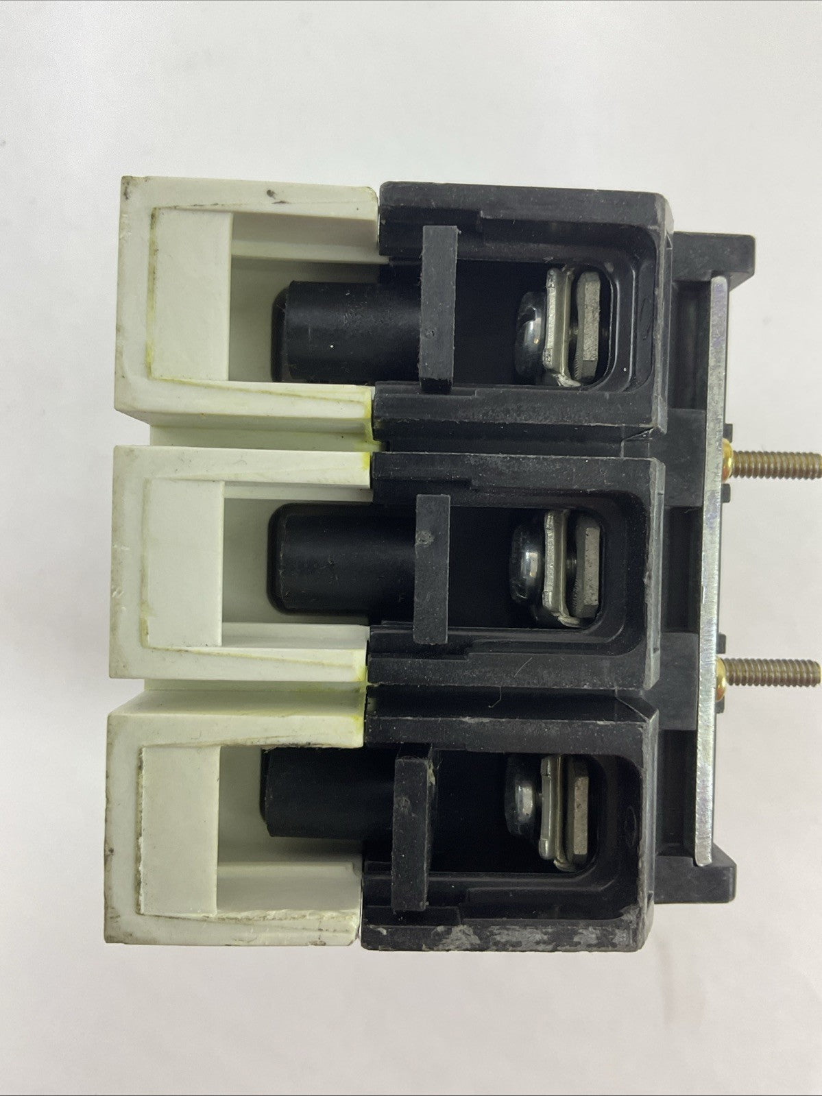 EATON GD 22 INDUSTRIAL CIRCUIT BREAKE 3POLE 15AMP 480VAC 125/250VDC