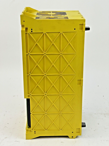 GE FANUC - 18M-MCU06333-001R00 - 3-SLOT RACK CHASSIS