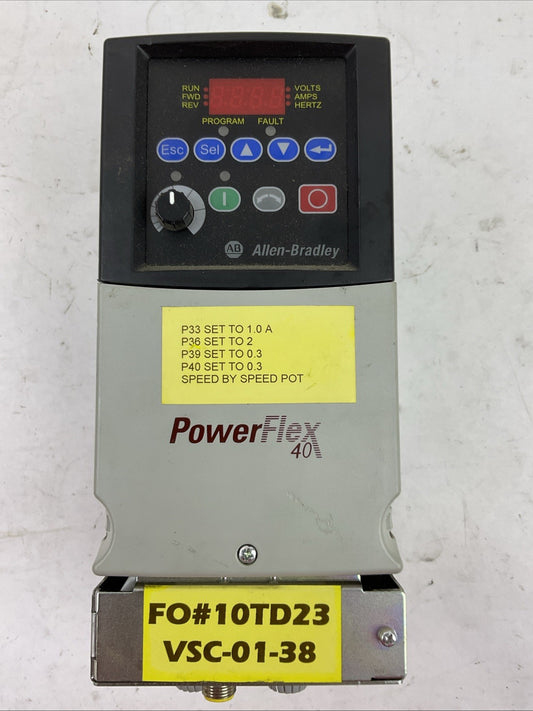 ALLEN BRADLEY 22B-D1P4N104 AC DRIVE SER A FRN: 6.02 POWER FLEX 40 0.4kW/0.5HP