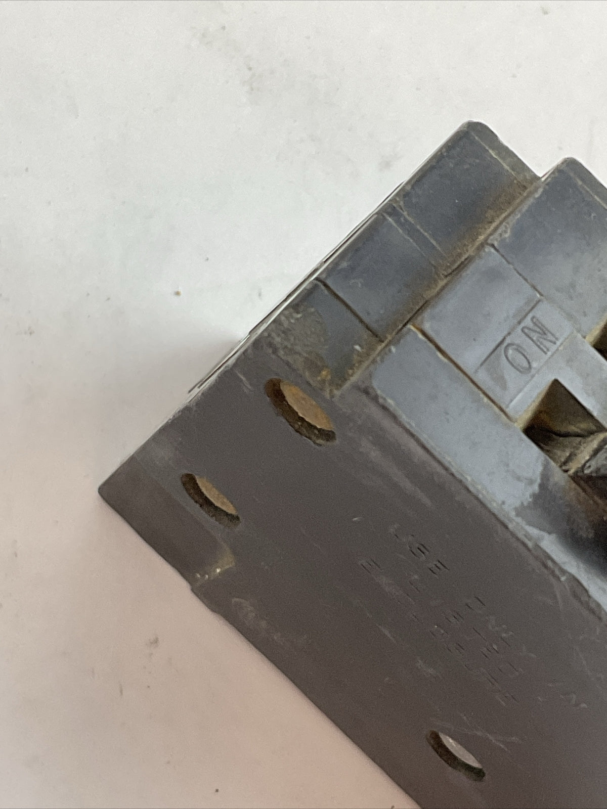 SQUARE D HOMT1515 MINITURE CIRCUIT BREAKER 15/15AMP 120/240VAC (LOT OF 4)