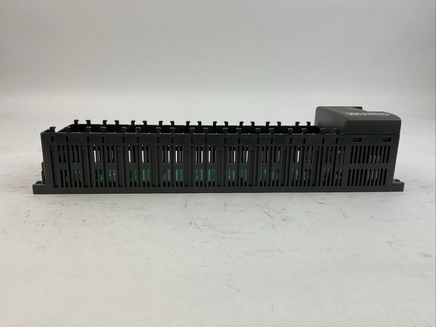 AUTOMATION DIRECT D2-09B-1 POWER SUPPLY 9-SLOT RACK 110/220VAC OUT 24VDC KOYO