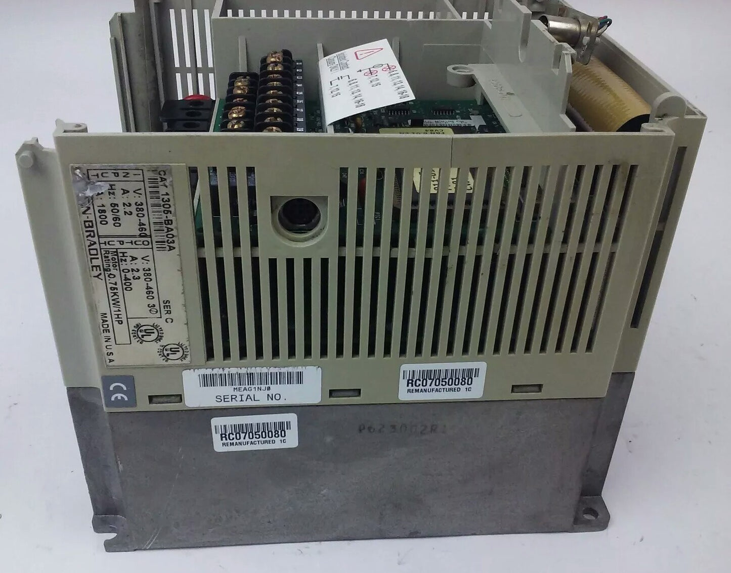 ALLEN BRADLEY 1305-BA03A SER. C, AC DRIVE, INPUT: 380/460V, 2.2A, 50/60HZ, PARTS