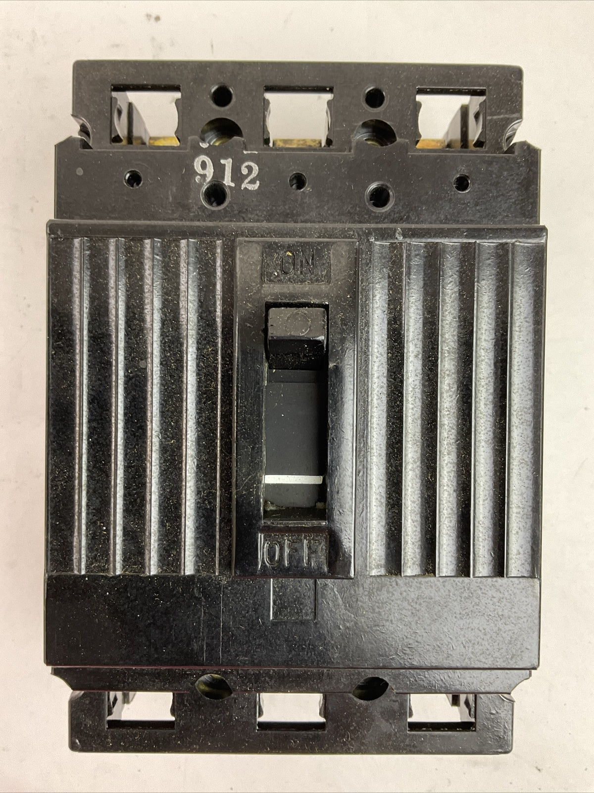 GE TE132015WL CIRCUIT BREAKER 240VAC 15AMP 3POLE
