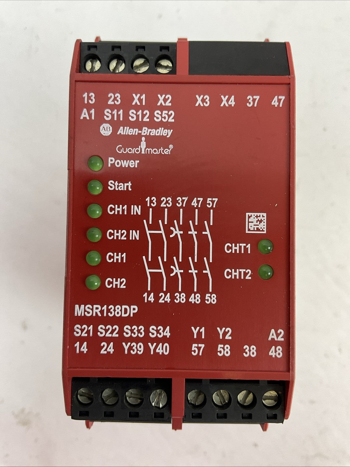 ALLEN BRADLEY 440R-M23080 SER B SAFETY RELAY OUTPUT AC 15 250V 6A DC 13 24V 3A