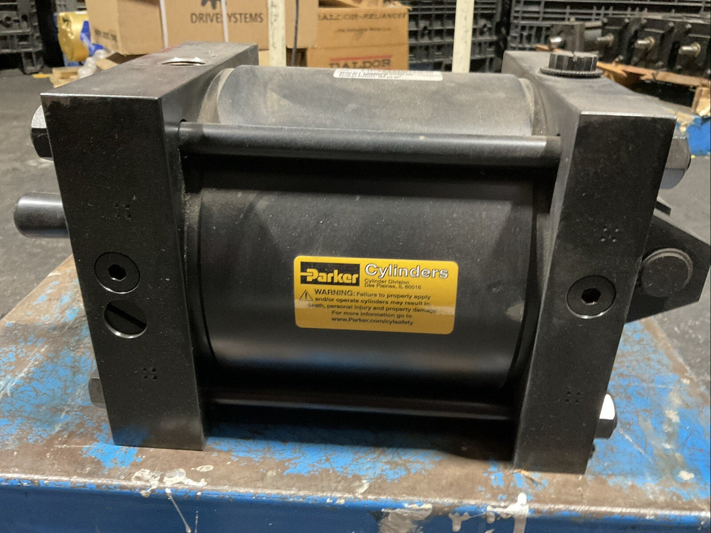PARKER PNEUMATIC AIR CYLINDER 07.00CBB2ANLU14AC5.000 250PSI AIR