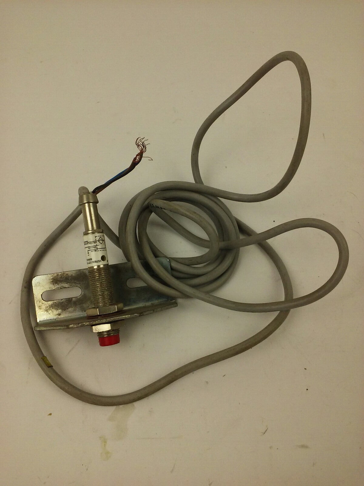 CUTLER HAMMER, E57MAL12T110E, SER.A1, INDUCTIVE PROXIMITY SENSOR, 10-30VDC, NEW