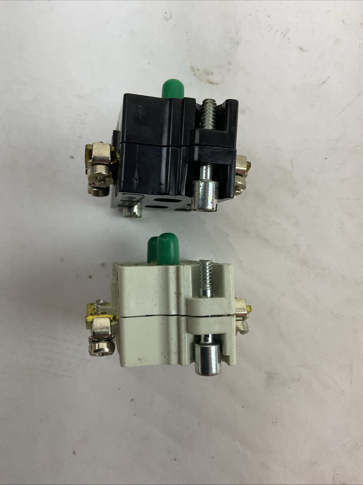 CUTLER HAMMER 10250T2 CONTACT BLOCK (LOT OF 2)