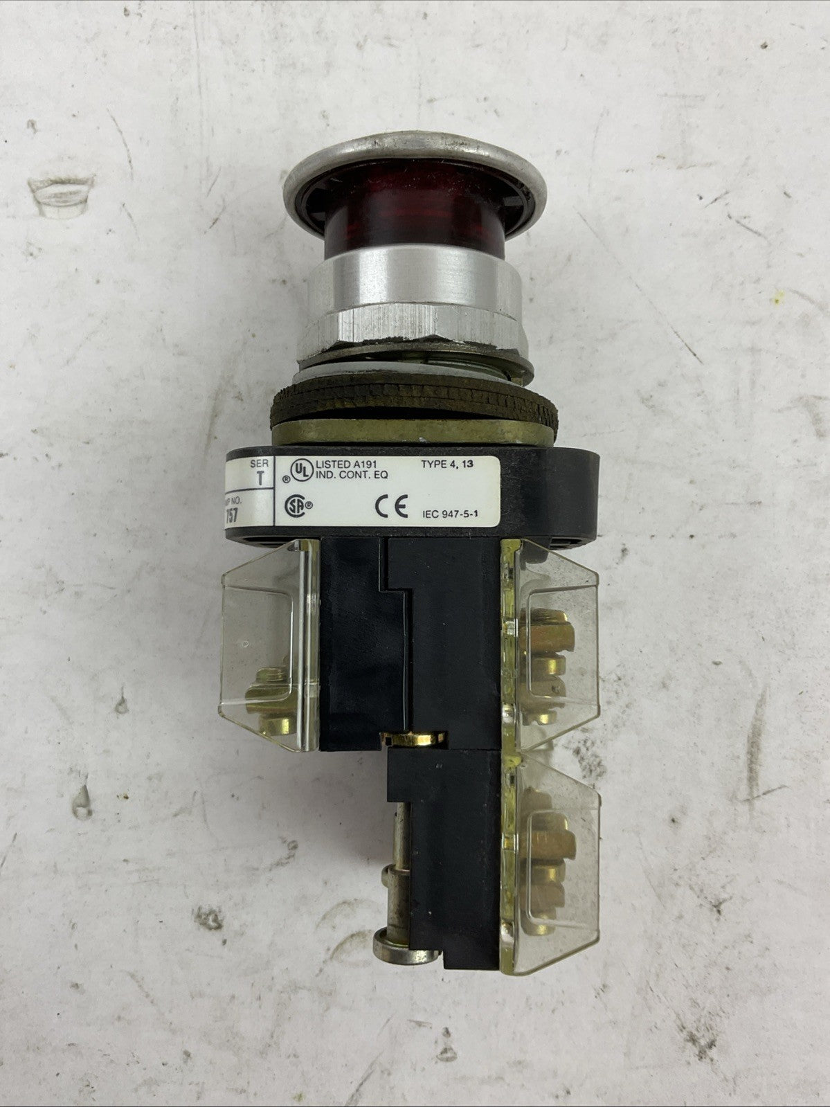 ALLEN BRADLEY 800T-FXQ24 A1 SER T 24V PUSHBUTTON