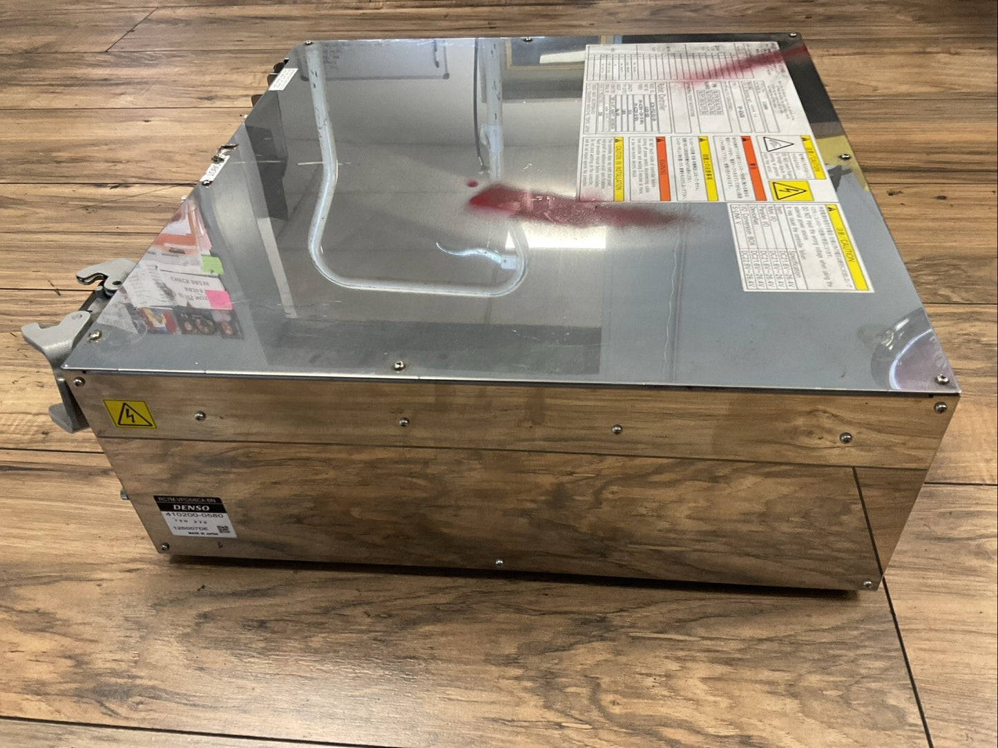 DENSO RC7M-VPG5/6CA-BN ROBOT CONTROLLER SOFTWARE VER 2.336BM 3PH 200-230VAC 1KVA