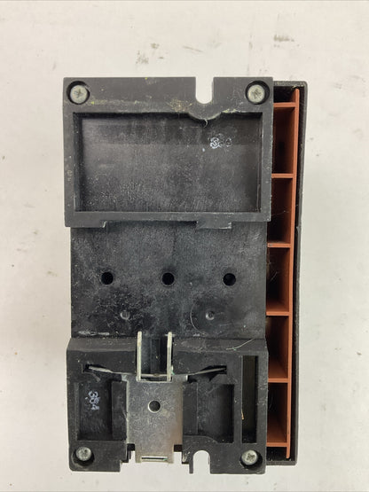 SIEMENS 3VU1600-0ML00 MANUAL MOTOR CONTROLLER 600VAC 40A 3PH 7-1/2HP
