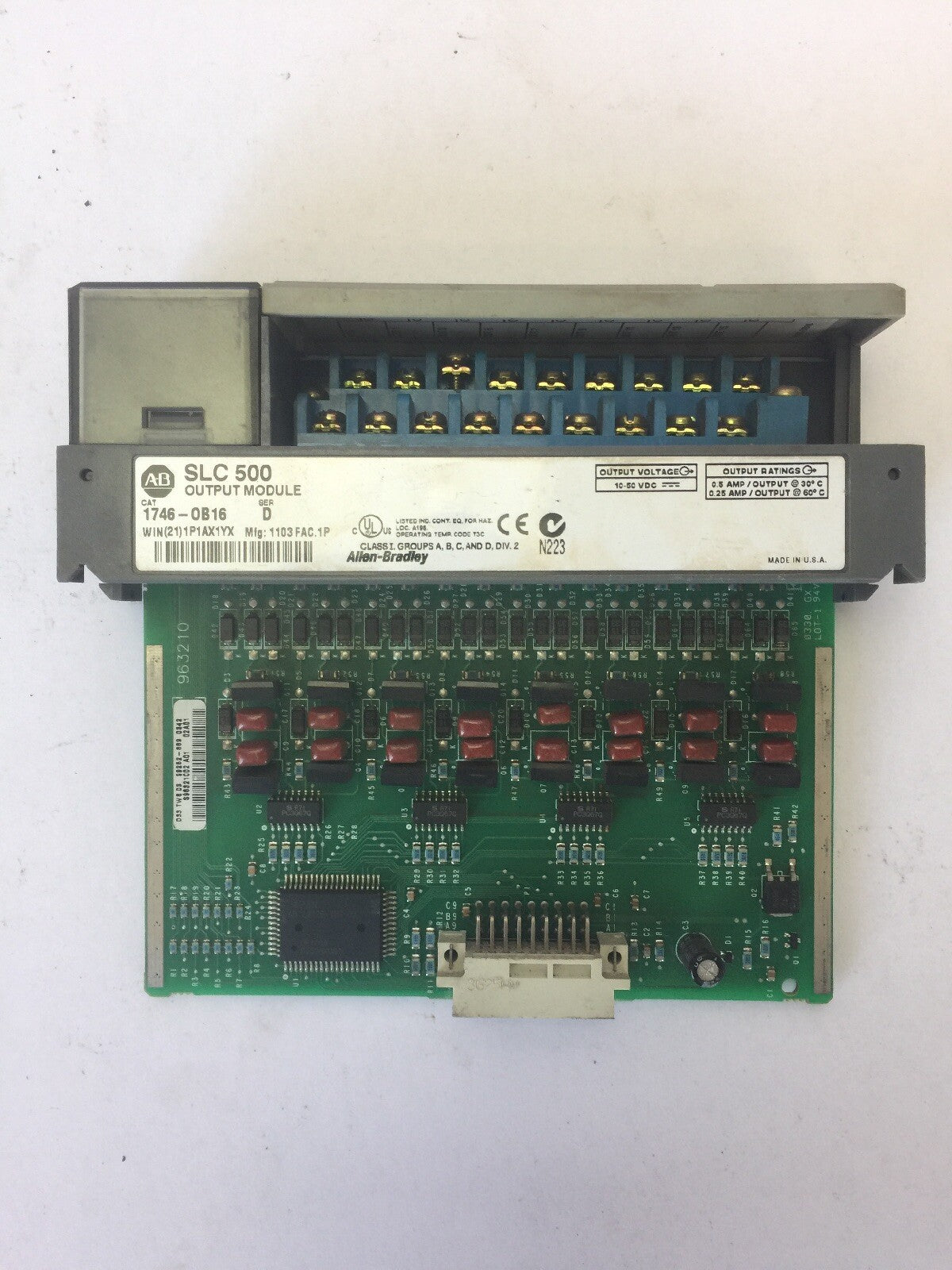 ALLEN BRADLEY 1746-OB16 OUTPUT MODULE SER D 10-50VDC
