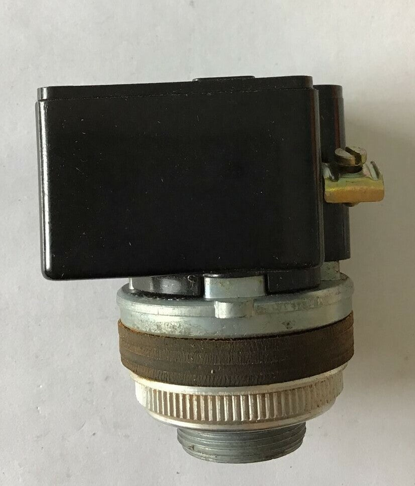 SQUARE D KP-7 PILOT LIGHT 240V 60HZ SER.A