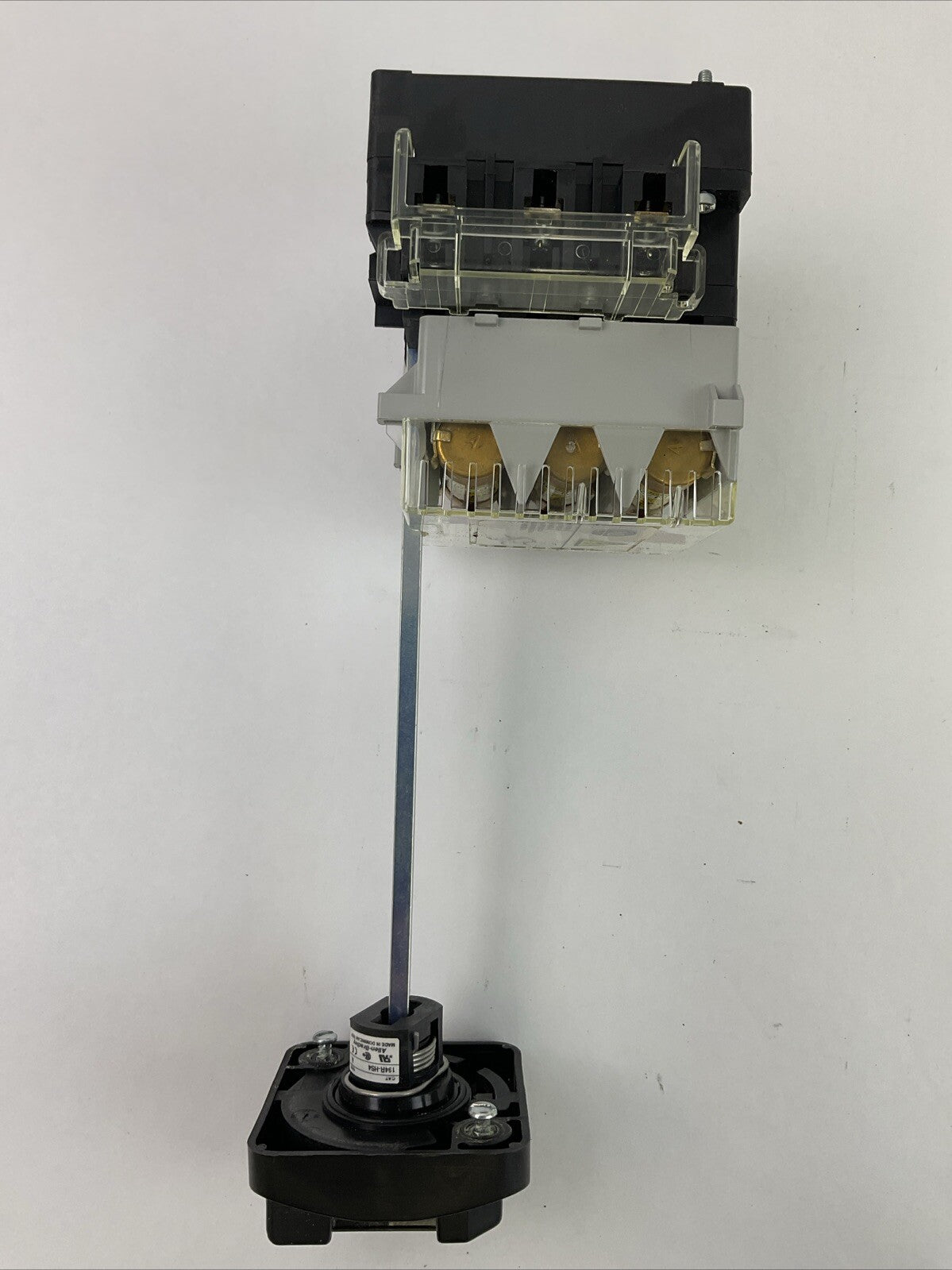 ALLEN BRADLEY 194R-NJ030P3 SER B DISCONNECT SWITCH 194R-HS4 SER A OPERATING HAND
