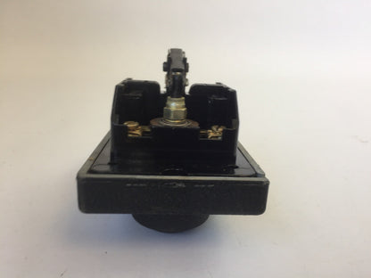 REES 00580-001 PUSHBUTTON SWITCH BLACK AUTO ON