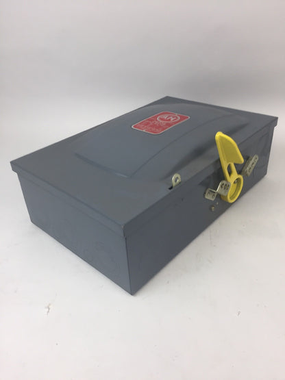 ARROW HART 24229 FUSIBLE HD SWITCH 3SN POLES 100AMP 240VAC 15HP NEMA 1 ENCLOSURE