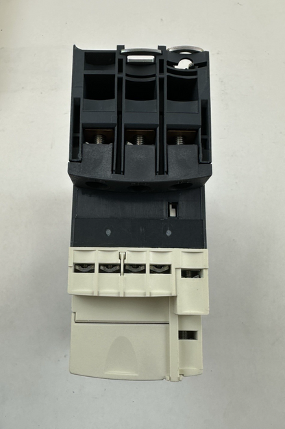SCHNEIDER ELECTRIC LUB12 POWER BASE TESYS U 12A 3-POLE 600VAC 036277