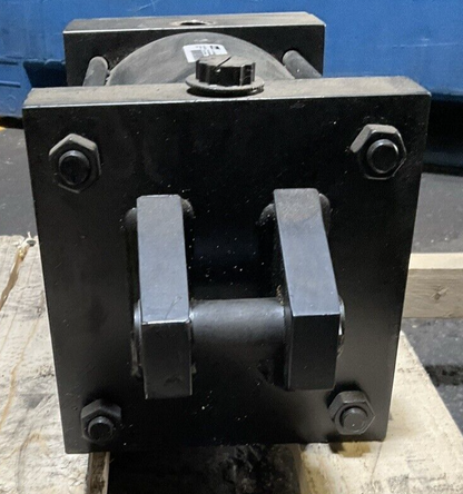PARKER 6.00CBB2ALU14AC6.00 PNEUMATIC AIR CYLINDER ENV PRESSURE: 250PSI