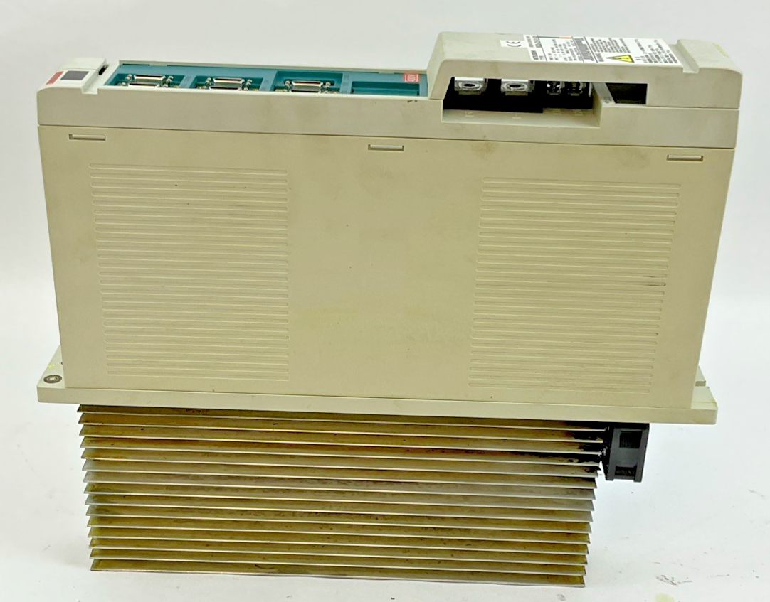 MITSUBISHI MDS-CH-V1-05 SERVO DRIVE UNIT 0.5KW 648V H/W VER.E 240HZ
