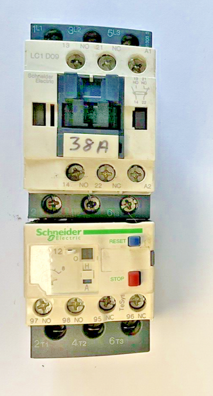 SCHNEIDER ELECTRIC LC1 D09 W/ LRD 12 CONTACTOR OVERLOAD RELAY 25A 690V 50/60HZ
