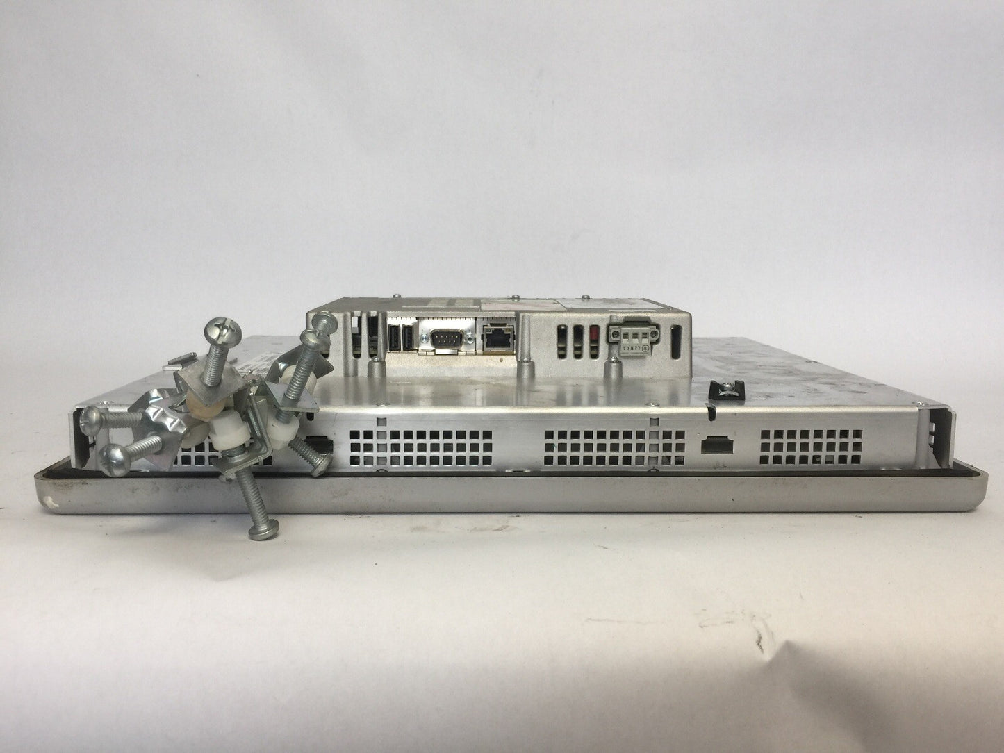 ALLEN BRADLEY 2711P-T15C4A7 PANELVIEW PLUS 1500 ASSEMBLED TERMINAL SER A TOUCH