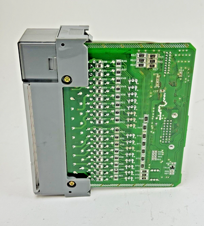 ALLEN-BRADLEY - 1746-OA16 SER. D - SLC 500 OUTPUT MODULE - 1746-0A16