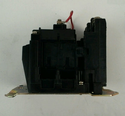 ALLEN-BRADLEY 500F-AOB920 / AC CONTACTOR / SIZE 0 / 2-POLE / NO CONTACTS