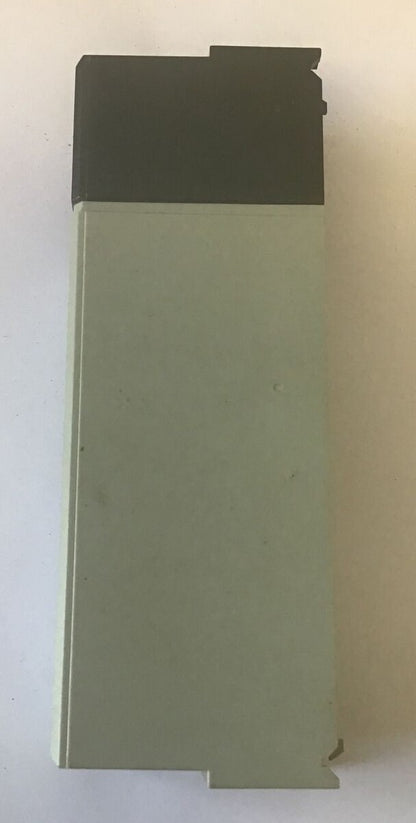 ALLEN BRADLEY PC+ABS BLANK CARD SLOT FILTER****LOTOF4****