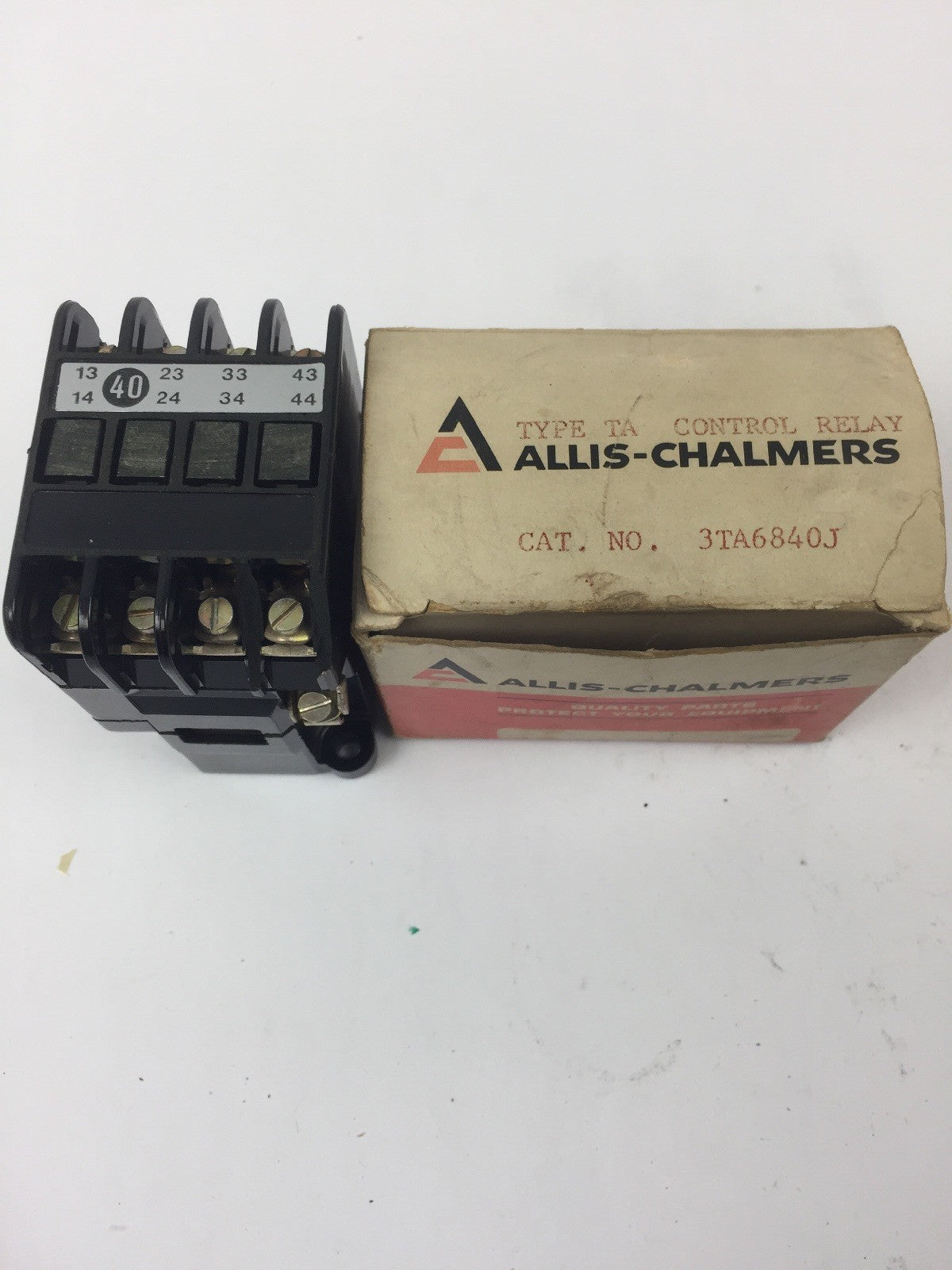 ALLIS-CHALMERS 3TA6840J CONTROL RELAY COIL 115 V 60 HZ *PLASTIC IS BROKEN OFF*