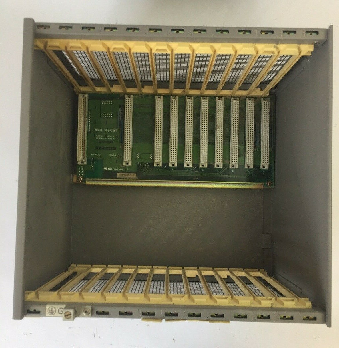SIEMENS 505-6508 I/O MOUNTING RACK 8 SLOT