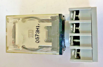 OMRON MK2PN-S RELAY 10A   W/ALLEN BRADLEY 700-HN125 BASE SER.A 10A** LOTOF2**