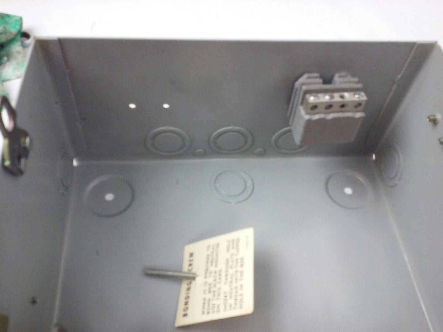 CHALLENGER H1332SN SAFETY SWITCH, TYPE 1 INDOOR, 30A, 240V, FUSIBLE, NEW
