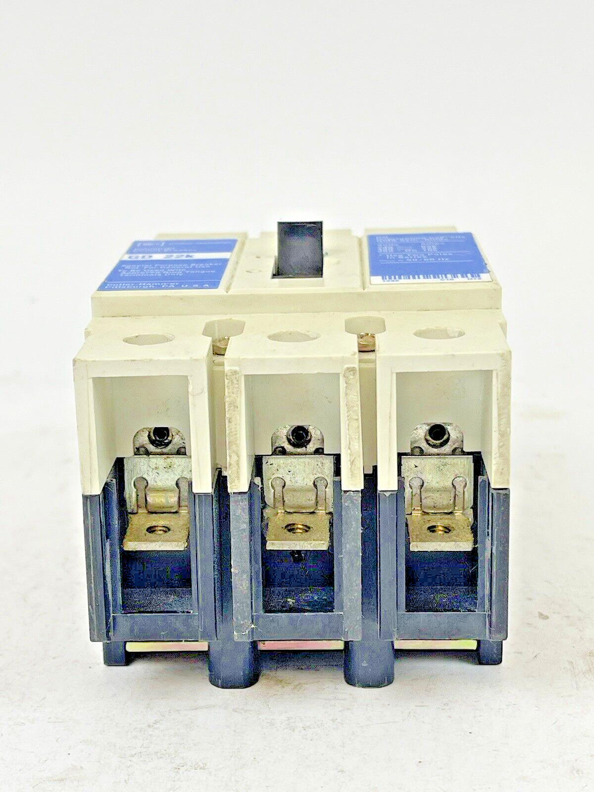 CUTLER-HAMMER - GD3035 - INDUSTRIAL CIRCUIT BREAKER - 3 POLE, 35 AMP, 480 V