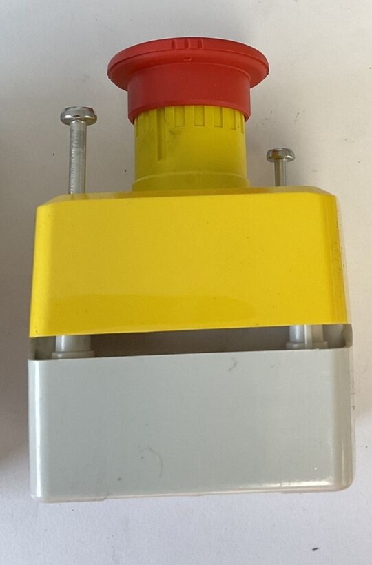 SCHNEIDER ELECTRIC XALK178EH7 CONTROL BOX YELLOW