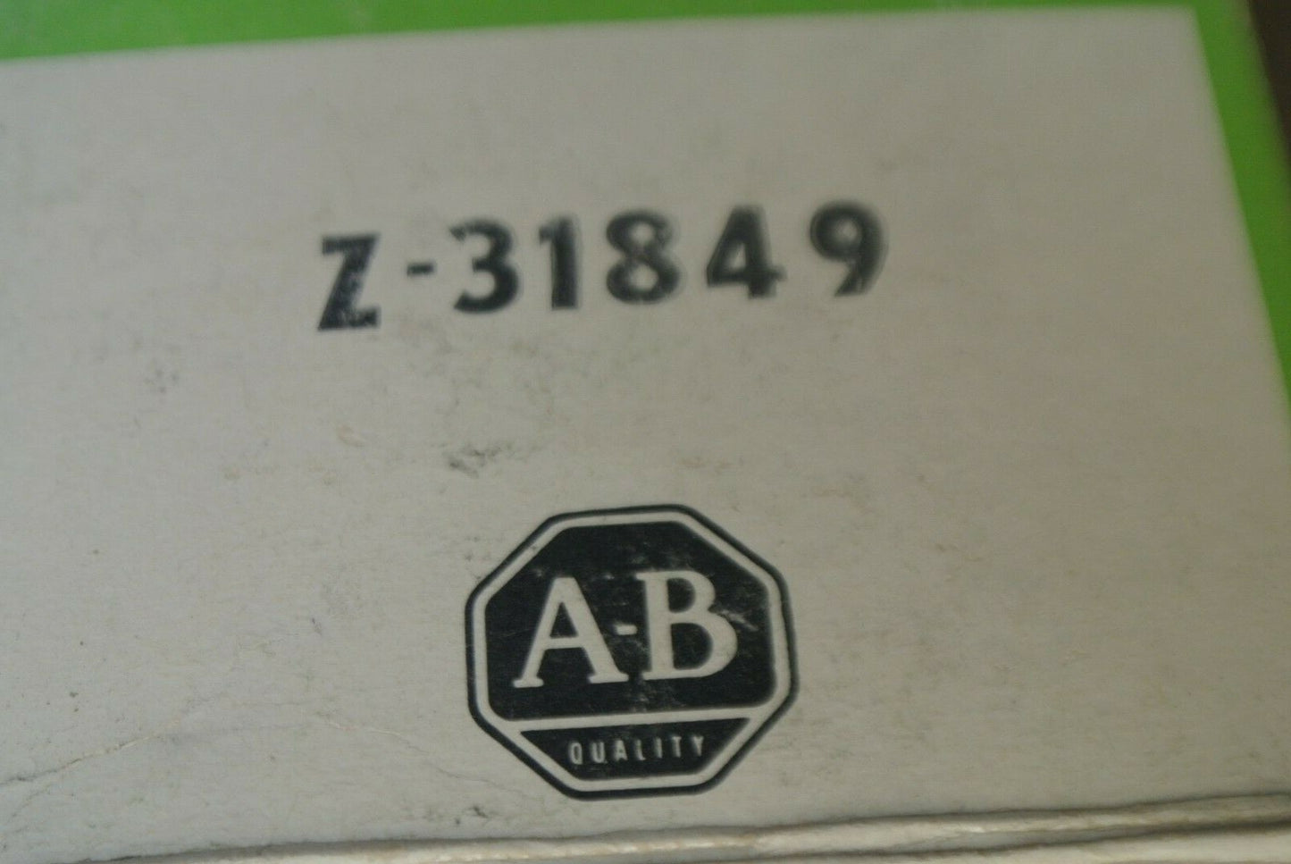 ALLEN-BRADLEY Z-31849 / YOKE and ARMATURE ASSEMBLY for STARTER / NEW SURPLUS